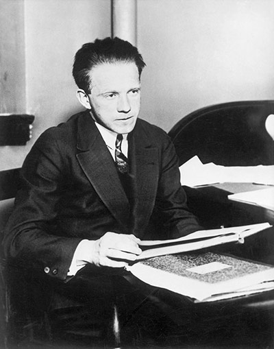Readers': Portrait of Werner Heisenberg