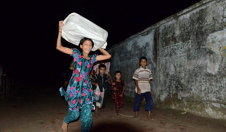 Cyclone Mahasen: Aid agency World Vision has deployed relief workers 