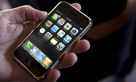 Apple and Google app downloads reveal rate of smartphone growth