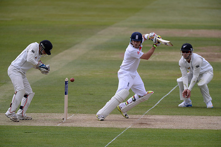 England v NZ at Lord's: Ian Bell cuts