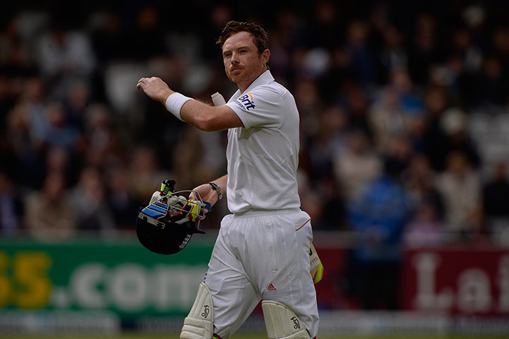 England v NZ at Lord's: Bell dismissal