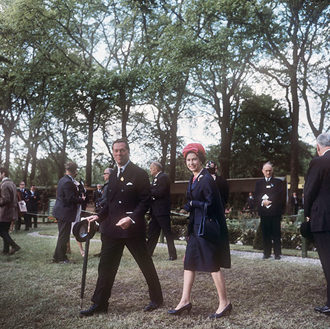 Chelsea Flower centenary : 3rd Lord Aberconway, Queen Elizabeth II