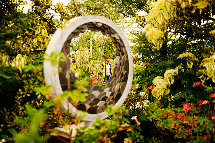 Chelsea flower show: Preparations at Chelsea Flower Show 2013