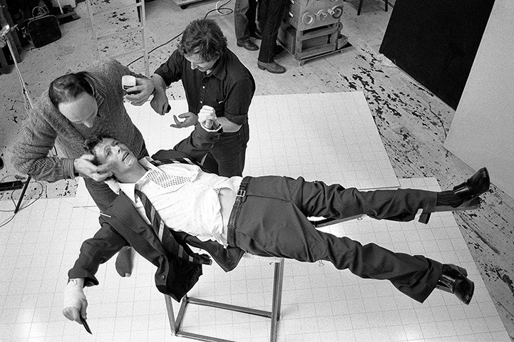 David Bowie by Duffy: The Lodger Set Build