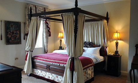 Four poster bed in the Nick Faldo suite at Lough Erne resort