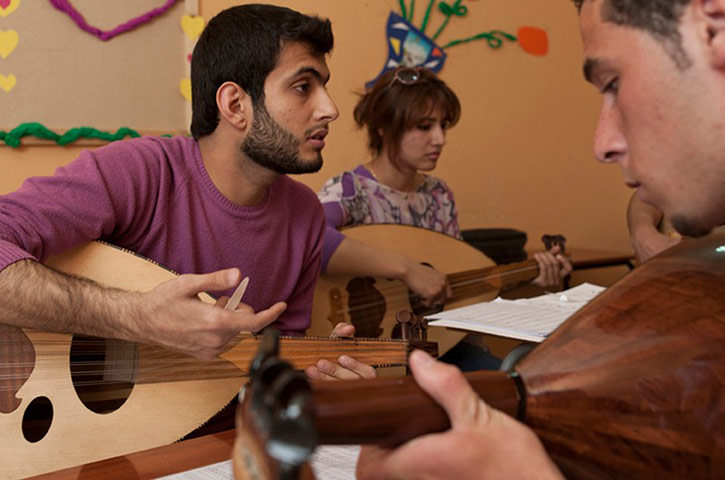 Syria refugees: Syrians Playing Music