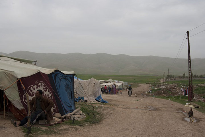 Syria refugees: Makeshift refugee settlement, northern Iraq