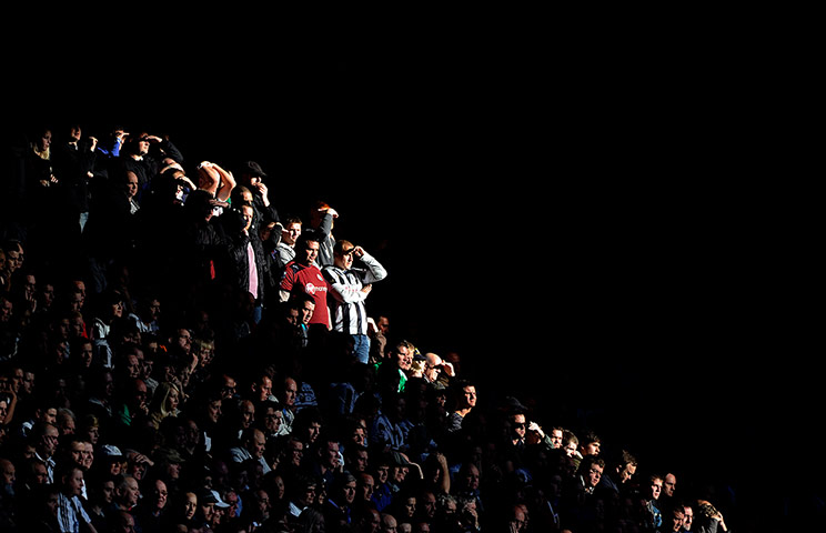 football: Newcastle United v Manchester United