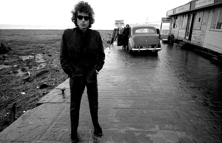 Readers' 10: ARENA: BOB DYLAN - NO DIRECTION HOME