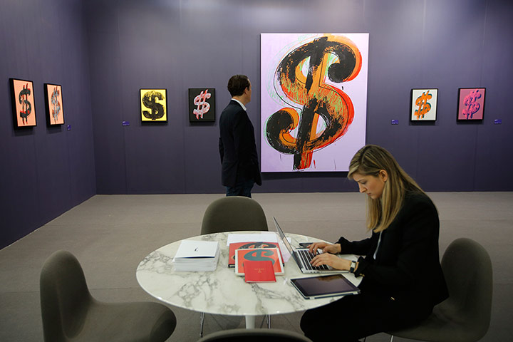 Art Basel: 'Dollar Sign
