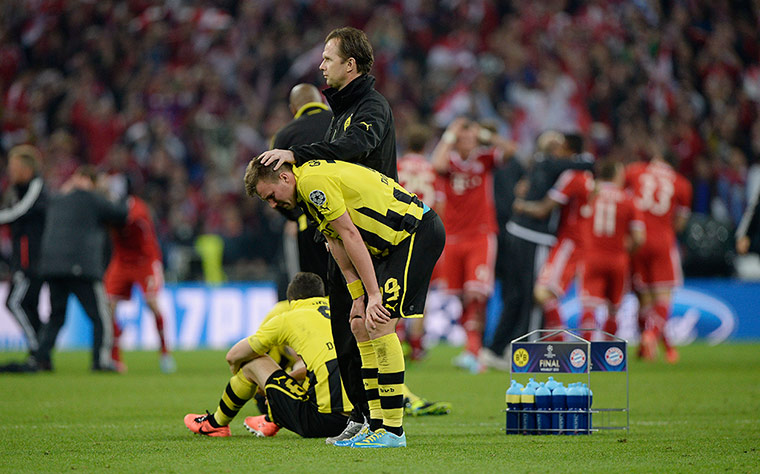 TJ CLF 4: Dejected Dortmund player Marcel Schmelzer