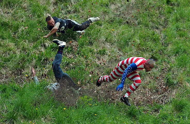 Cheese rolling race: Cheese rolling race in pictures