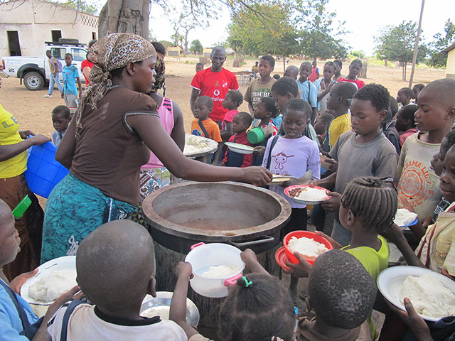 WFP school meals: Mozambique