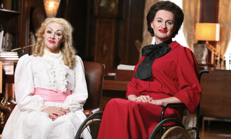 Frances Barber as Bette Davis and Mark Gatiss as Joan Crawford in Playhouse Presents: Psychobitches.