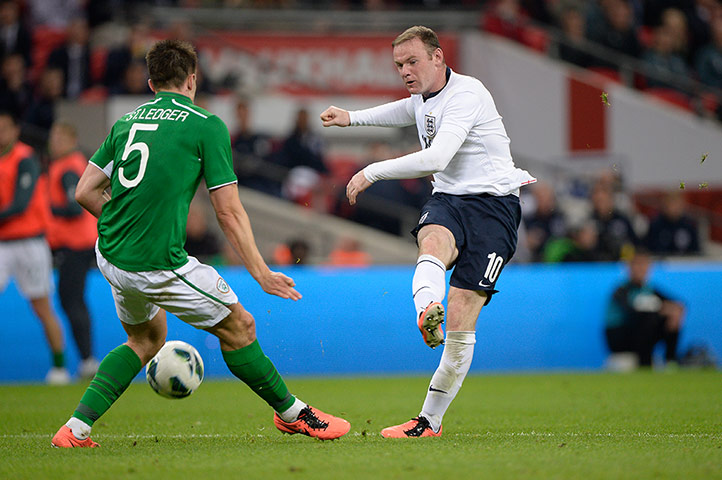 TJ 3: Wayne Rooney shoots