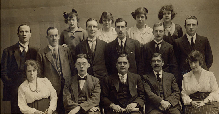 GNM Archive Centenary : Centenary album Circulation