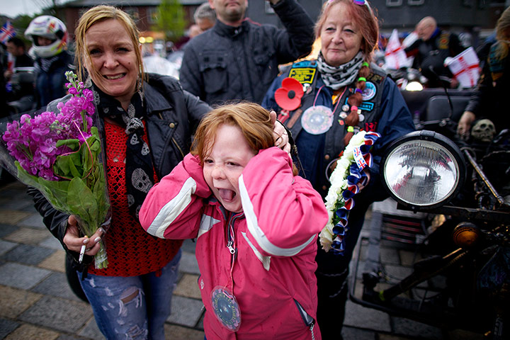 Middleton motorbike rally: Girl covers ears