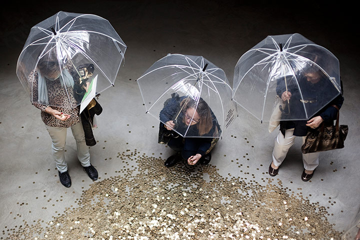 Venice Biennale: Vadim Zakharov's Danaë