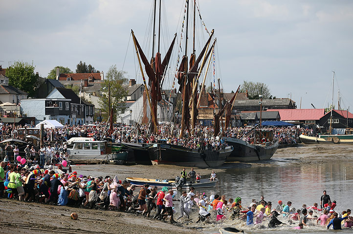 Maldon mud race in pictures