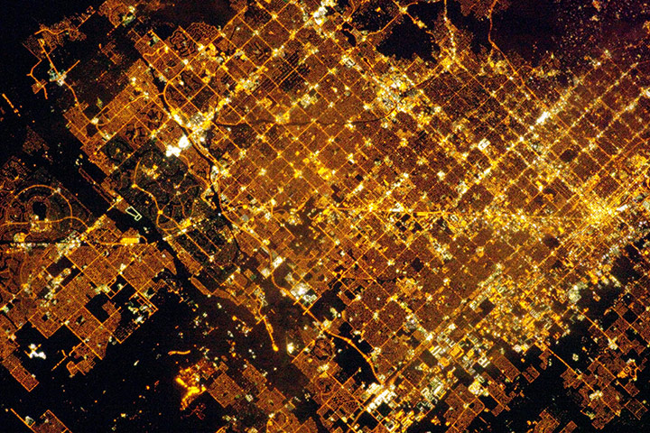 Satellite Eye on Earth: Nocturnal image of the Phoenix, Arizona area