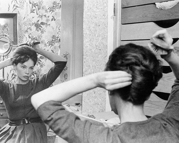 L-Shaped Room Leslie Caron