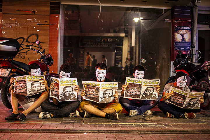 Turkey demonstrations: makes people reading