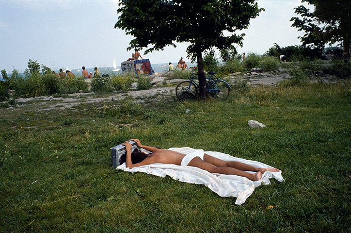 Big Picture - Doug Ischar: man sunbathing