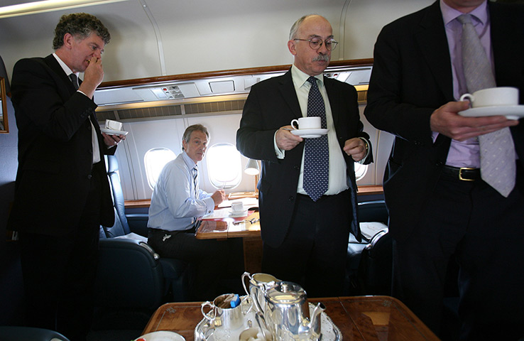 Stefan Rousseau: Tony Blair and his advisors have tea on board a flight to Berlin