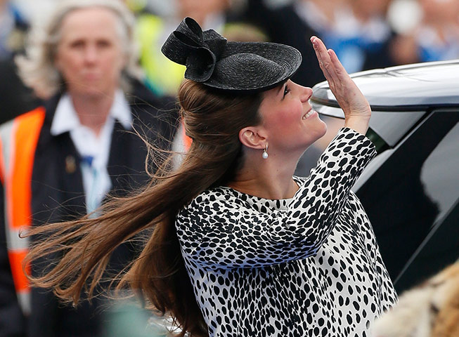 Duchess of Cambridge: Duchess of Cambridge arrives and waves to the crowds