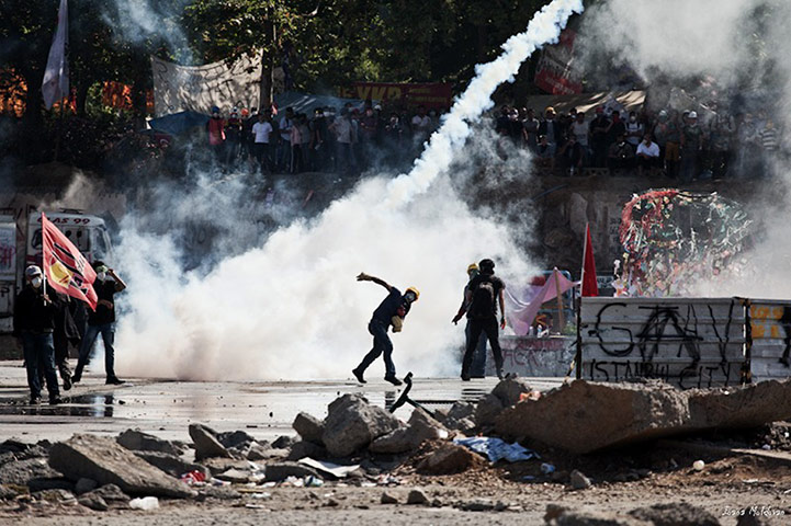 Turkey demonstrations: tear gas taksims square