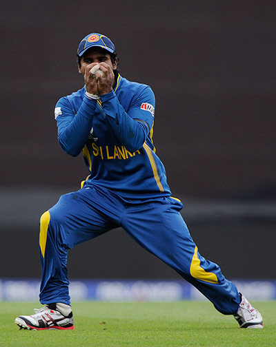 Champions Trophy: Kusal Perera catches Ian Bell