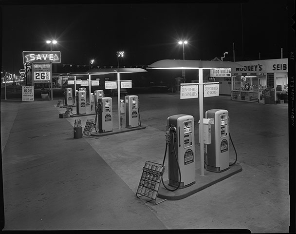 Form and Landscape: Wilco Gas & Sieberling Tire Store, 1954