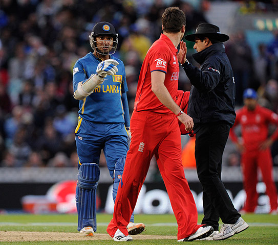 Champions Trophy 2: Umpire Aleem Dar steps in to calm down an argument