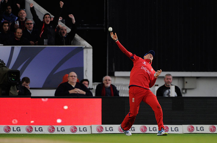 Champions Trophy 2: Joe Root celebrates catching Dilshan