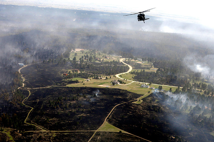 Colorado wildfires: army helicoptor