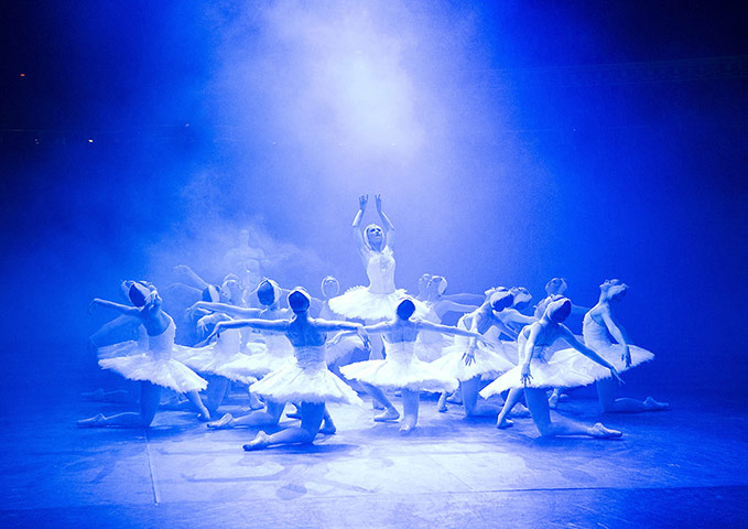 20 Photos:  English National Ballet performing the Derek Deane production of Swan Lake