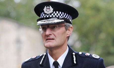 Probe into David Crompton email
