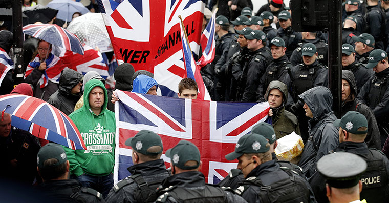 G8: Police keep watch on Loyalist flag protesters in Belfast
