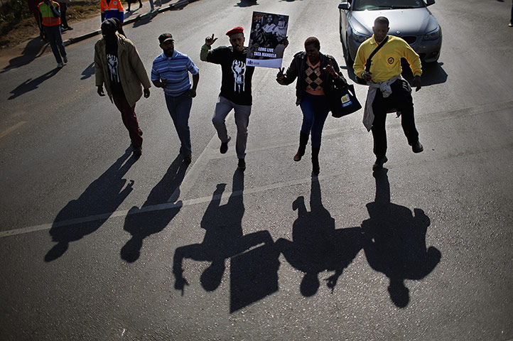 Youth Day in South Africa: Dancing at the march