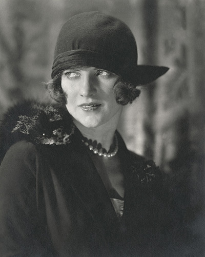 Conde nast : Edward Steichen, American Vogue, December 1923