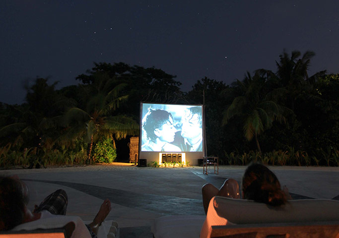 TUI: Indian ocean: TUI: Cinema Paradiso, Kunfunadhoo Island, Baa Atoll, Maldives