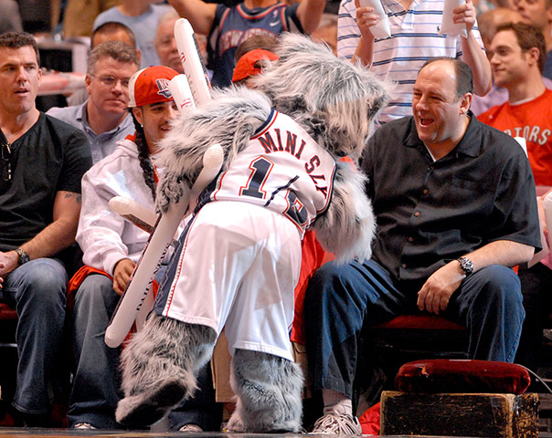 James Gandolfini Dies: James Gandolfini at the Toronto Raptors Vs NJ Nets