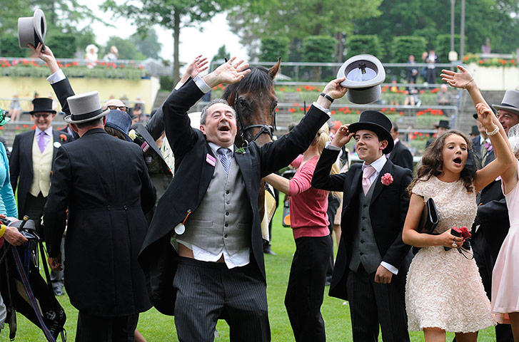 Tom's Ladies day: Celebrating connections