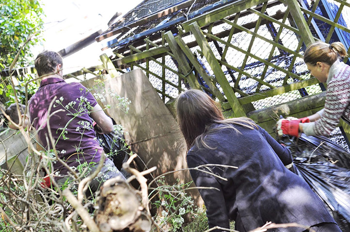 Camley Street : Volunteers at Camley Street