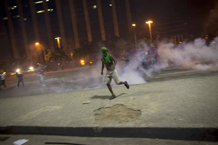 Brazil Protests: riot in Rio