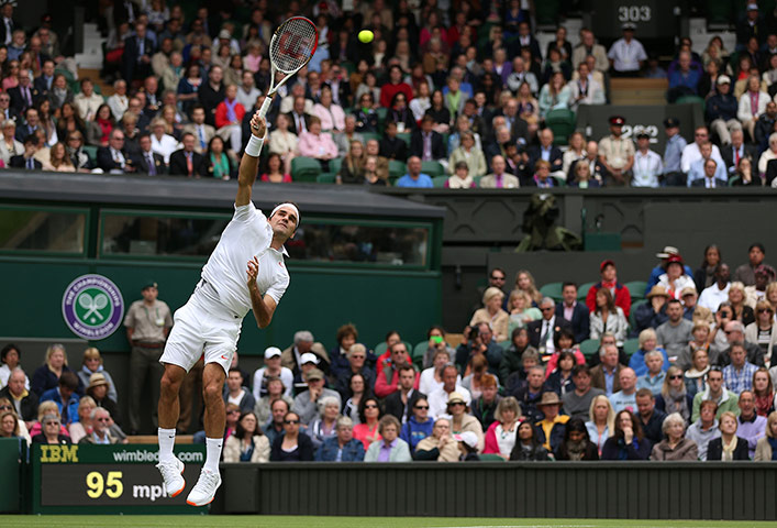 Wimbledon update one: Federer serves