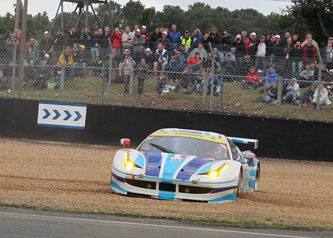 Le mans 24 hours : Corse Ferrari