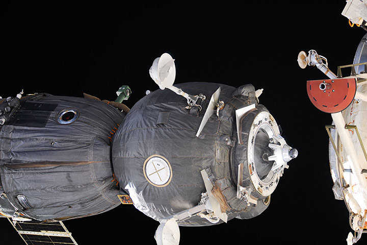 A Month in Space: Soyuz TMA-07M undocking