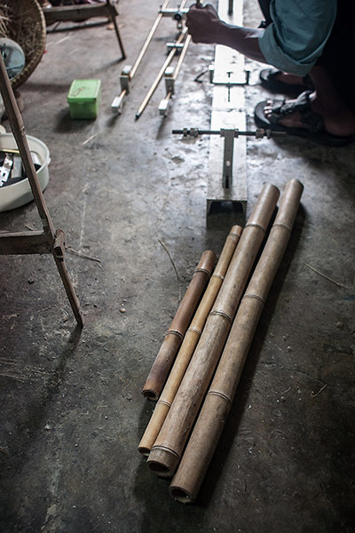 Bamboo bikes: Indonesian Craftsmen Use Bamboo To Make Bike