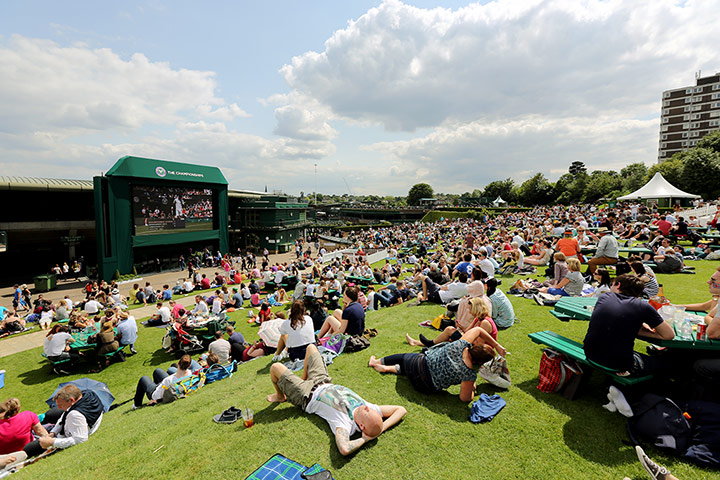 Sleepers at Wimbledon: Snoozing on Murray Mount